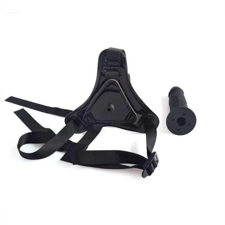 Strap-on z realistycznym dildo dla par Black Toyz4Lovers z regulowanym pasem