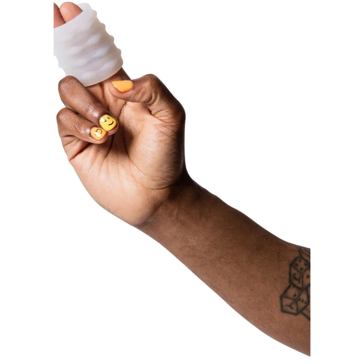 Ręczny masturbator ROMP Mosh z super miękką tuleją TPE i podwójną teksturą