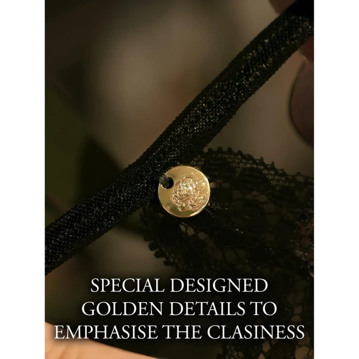 Stringi elastyczne z siateczki z regulowanymi sliderami i złotymi detalami - Plus Size