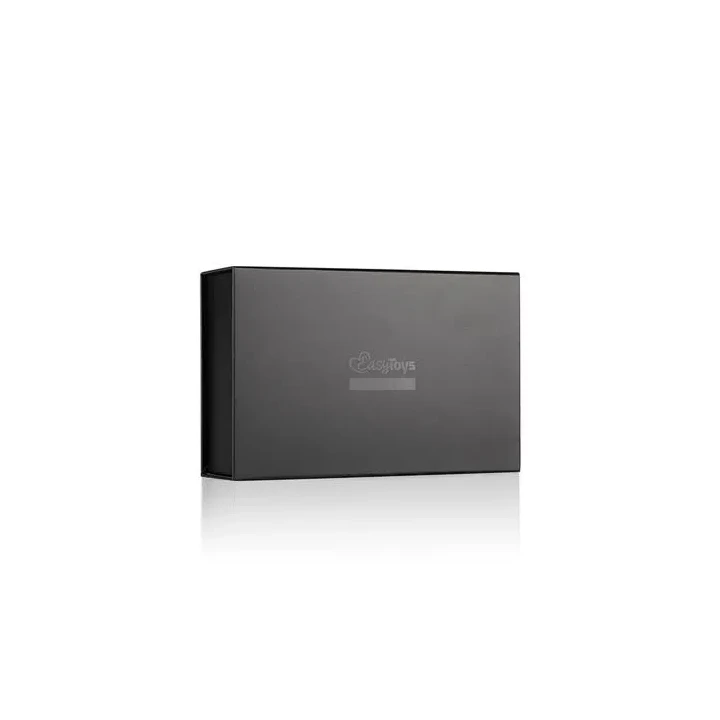 Kołnierz skórzany z odczepianymi mankietami i łańcuchem do zabaw dla dorosłych