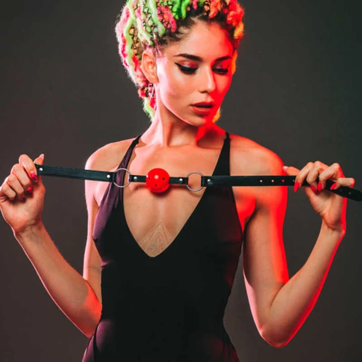 knebel BDSM Party Hard Love Addict w kolorze czerwonym, 4,5 cm, komfortowy i bezpieczny