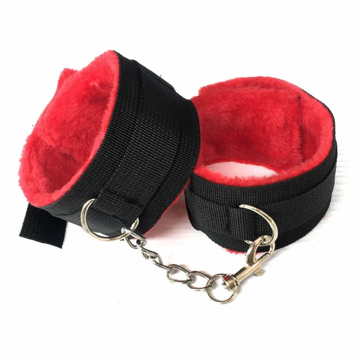 Zestaw BDSM Fetish B-Series 6.0 z 10 akcesoriami do dominacji i uległości