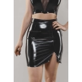 Skirt DEMONIQ – czarne elastyczne PVC, modelujące talię i biodra, ozdobne wycięcie