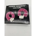 Kajdanki metalowe z futerkiem w różowym kolorze, kluczyk w zestawie - Love Cuffs