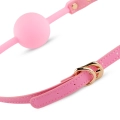 Knebel (Ball Gag) Pink Elegance – silikon 4 cm, regulowany pasek, złote detale