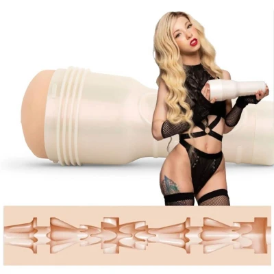 Masturbator - Fleshlight Kenzie Reeves, długość 25 cm, SuperSkin, wodoodporny