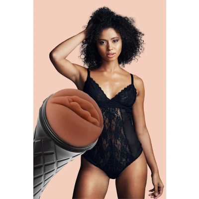 Masturbator TPE ABS Marly - teksturowany kanał, wejście dla wagin, łatwe czyszczenie