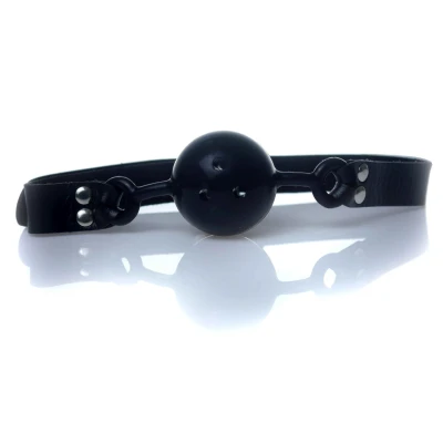 Knebel - Fetish B - 3 otwory do oddychania, regulowany pasek, ekoskóra