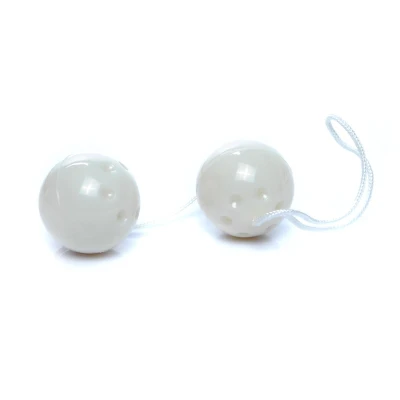 Kulki gejszy Duo-Balls White, średnica 3,2 cm, długość 21 cm, ze stalowymi kulkami
