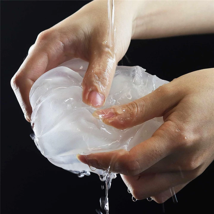 Masturbator TPE Giant Egg, 13 cm, falująca struktura, elastyczny дизайн