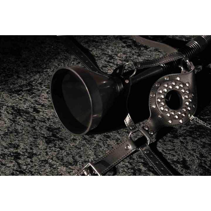 Uprząż na głowę z lejkiem - Regulowana, Skórzana, Metalowe klamry - Czarna