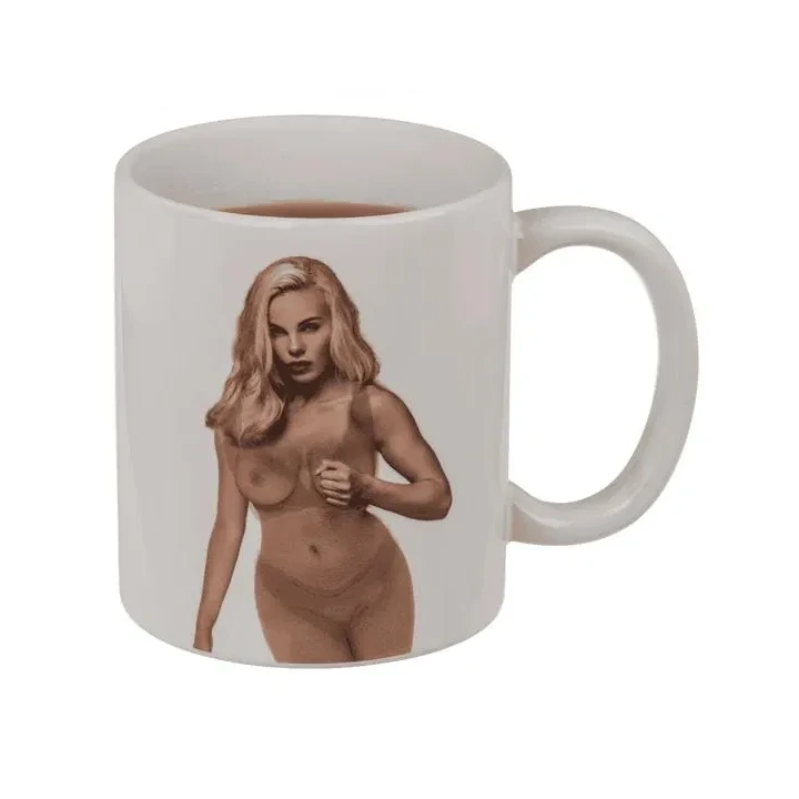 Kubek termiczny Stripper Girl 350 ml — efekt zmiany grafiki przy gorących napojach