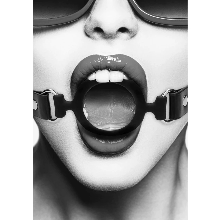 Knebel silikonowy z regulowanymi skórzanymi paskami - 5,2 cm średnicy, medyczny silikon