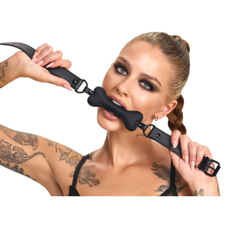 Gag typu dog bone – Bad Kitty, silikonowy z regulowanym paskiem PU i metalowymi elementami