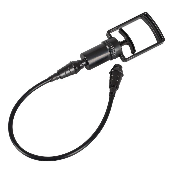 Kubek stymulujący sutki Bad Kitty z wibracjami, 5,7 cm, ręczna pompka, baterie w zestawie