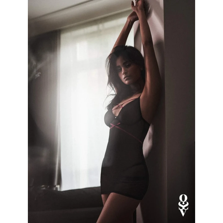 Koszulka nocna OBSESSIVE Novenes, M/L, czarna, fiszbiny, regulowane ramiączka, elegancka