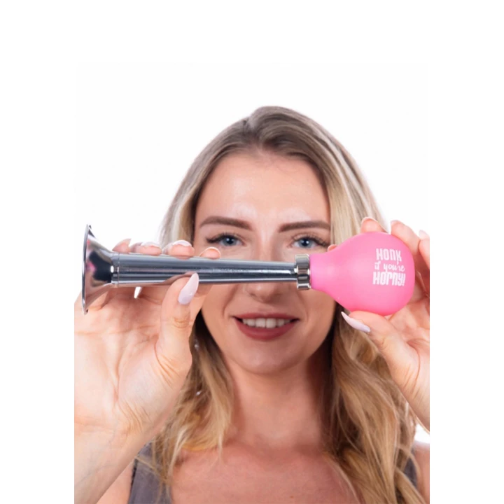 Klasyczny metalowy klakson z różowym gumowym przyciskiem - Horn Honk If You Are Horny