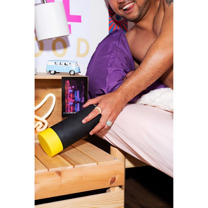 Ręczny masturbator ROMP Dash – super miękka tuleja TPE, efekt ssania bez zasilania