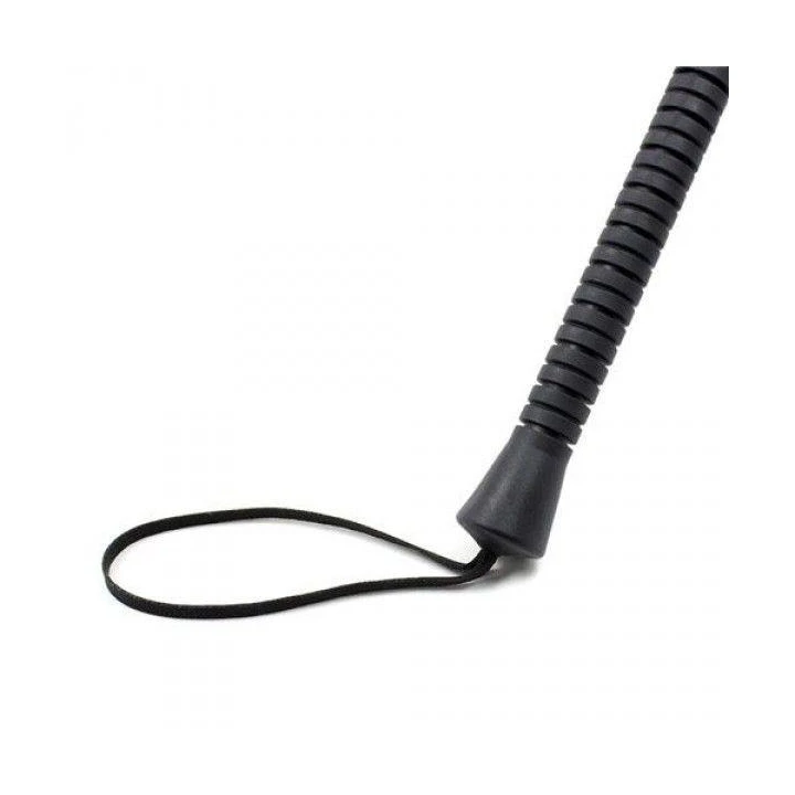 Pejcz BDSM skórzany Quadro z kwadratową główką i ćwiekami dla intensywności