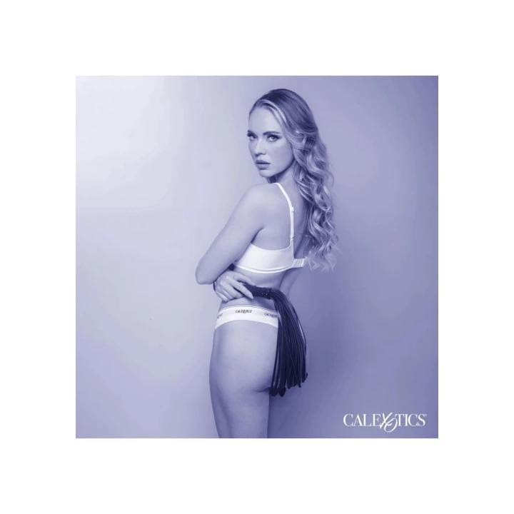 Pejcz BDSM Heart Throb, 44,5 cm, miękkie rzemienie, ergonomiczna rękojeść